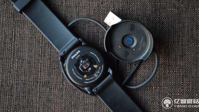 飛利浦Health Watch上手：只專注健康但有點貴