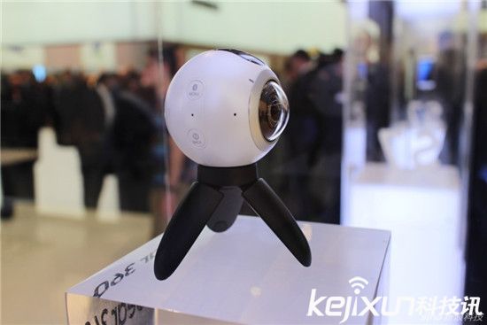 三星Gear 360正式登陸中國(guó) 雙CMOS鏡頭成亮點(diǎn)
