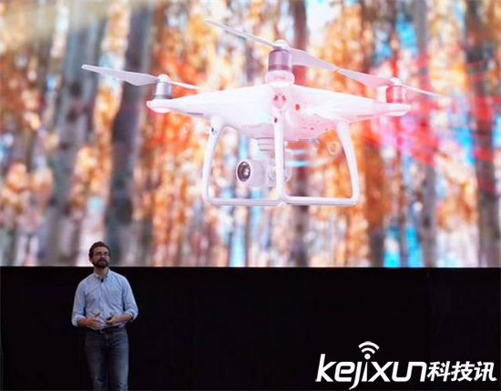 大疆推出新產(chǎn)品 Phantom 4 Pro首亮相