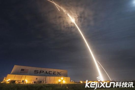 馬斯克擬重啟火箭發射計劃 建立衛星網絡