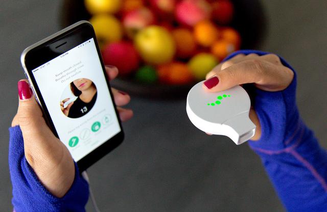 口腔常出問題?醫院太貴?用這個裝置自己檢查吧