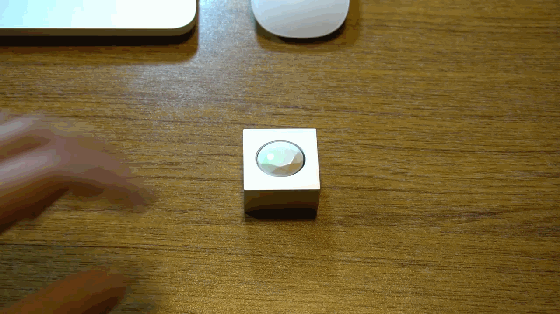 寧聾不戴助聽器?別自卑!這款助聽器又帥又好用