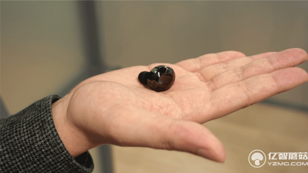 寧聾不戴助聽器?別自卑!這款助聽器又帥又好用