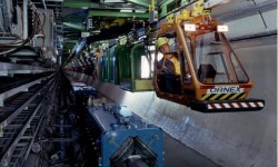 來看看維護(hù)大型隧道的機器人長什么樣