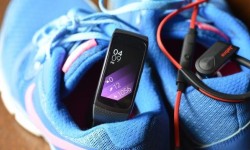 Gear Fit 2手環終于升級了  可自動為仰臥起坐計數