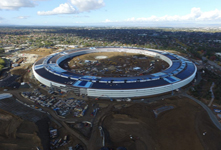 喬布斯生前設(shè)計蘋果總部大樓 形似飛船太陽能供電