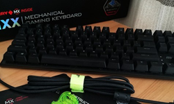 鐳拓MXX游戲機(jī)械鍵盤評測：蘿莉身材鋼鐵甲 好想和它啪啪啪