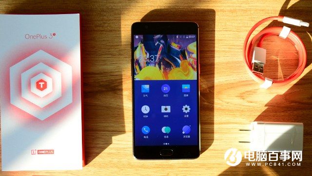 外觀變化不大 一加3T真機(jī)圖賞