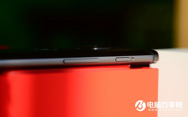 外觀變化不大 一加3T真機(jī)圖賞