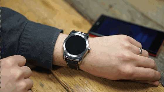 旗魚開發(fā)智能手表系統(tǒng) 也是傳統(tǒng)觸控式畫面簡約