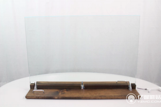 這款透明展板科技感十足 讓你和你的書寫同時出鏡