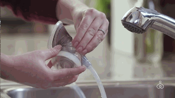 奶粉再好也不如母乳 用這款吸奶器讓寶寶喝到飽