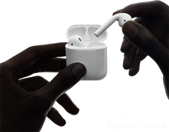 蘋果AirPods正式上市 預計4周內發貨 售價1288元