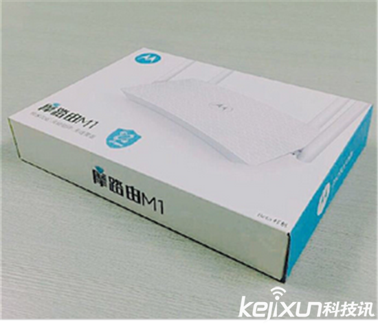 Moto路由器“摩路由”曝光：藍白配色 高雅上檔次