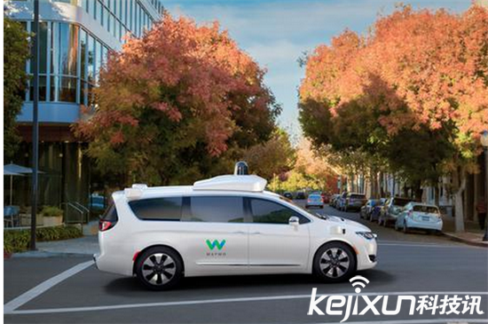 Waymo展示無人駕駛旅行車 或將于2017年上路