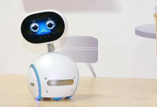 華碩家庭機器人Zenbo開年發售 售價4300元起