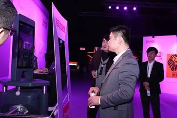 說(shuō)明: D:品牌部月格拉瓦品牌升級(jí)發(fā)布會(huì)圖片品牌發(fā)布會(huì)照片人臉識(shí)別.jpg