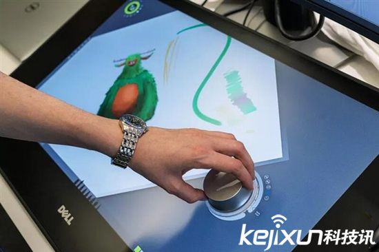 戴爾推出Canvas智能畫板 對標微軟Surface Studio