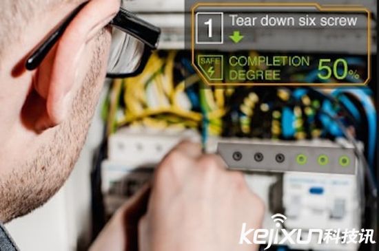 聯(lián)想發(fā)布AR眼鏡C200 針對商務(wù)領(lǐng)域