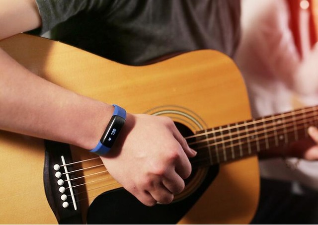 智能心率監(jiān)測升級 樂心手環(huán)Mambo 2評測