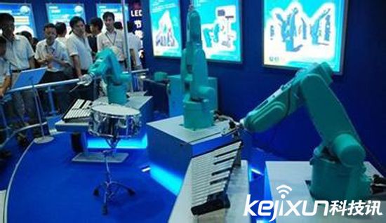 人工智能機器人搶人飯碗?蓋茨有話說