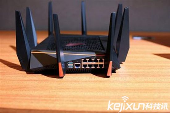 華碩發(fā)布家用旗艦級雙頻路由器 3月上市