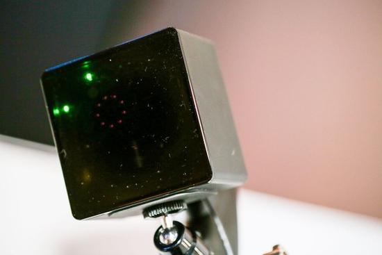 完爆HTC Vive?新款LG VR頭顯亮相MWC 完爆HTC Vive?新款LG VR頭顯亮相MWC