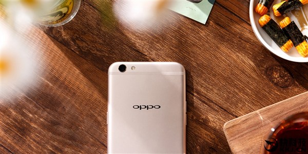 OPPO R11手機曝光 首次配備雙攝像頭
