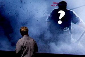 錘子資不抵債凈虧10億 網友心疼：門票別捐了