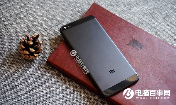 小米5C后蓋怎么打開？能換嗎？小米5c拆后蓋教程