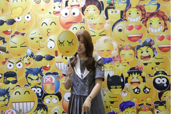 QQ企鵝在QQJOY現場被群擼 因為太個性！