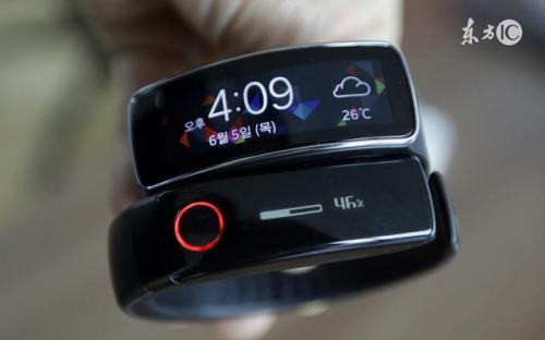 和智能手表相比:智能手環(huán)這個(gè)缺陷太致命