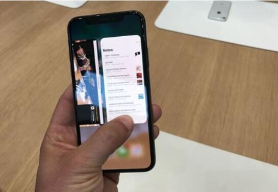 蘋果iPhone X力壓三星Note 8的10個(gè)方面