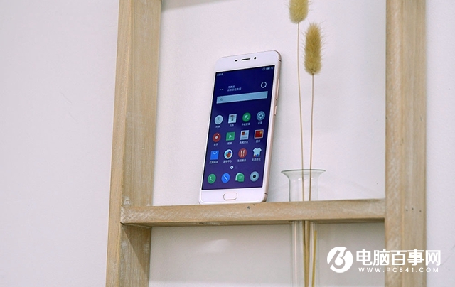 經(jīng)典的聚碳酸酯 魅藍6四色圖賞