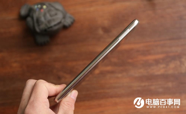 華為Mat10怎么裝卡/插卡？華為Mate10 SIM卡安裝教程