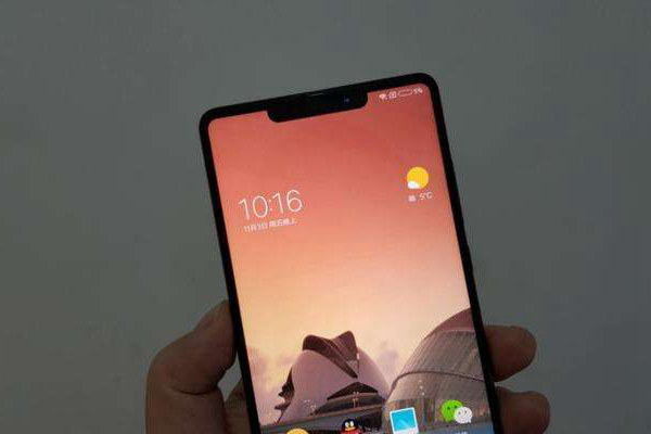 小米MIX2s全面屏手機(jī)曝光:下巴消失 網(wǎng)友:iPhone X給退了