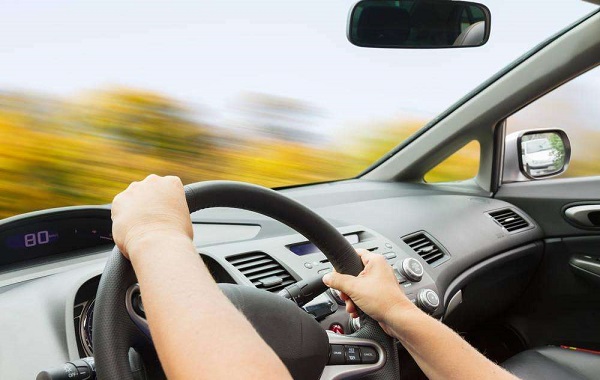 40年老司機(jī)總結(jié)的20條駕駛技巧 看一遍勝過你開10年車!