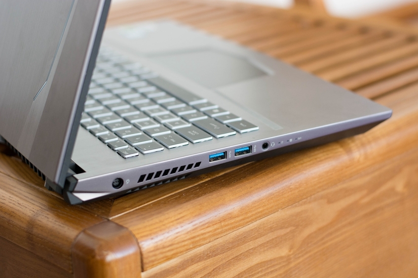 雷神Dino游戲本評測：大吉大利，今晚吃雞