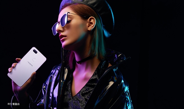 OPPO官方宣布OPPO R15開啟預售，售價2999元