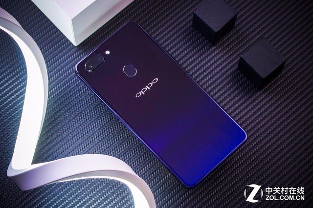 OPPO R15評(píng)測(cè)：光與影藝術(shù)下的慧與實(shí)（待審不發(fā)） 