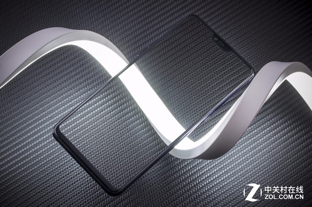 OPPO R15評(píng)測(cè)：光與影藝術(shù)下的慧與實(shí)（待審不發(fā)） 