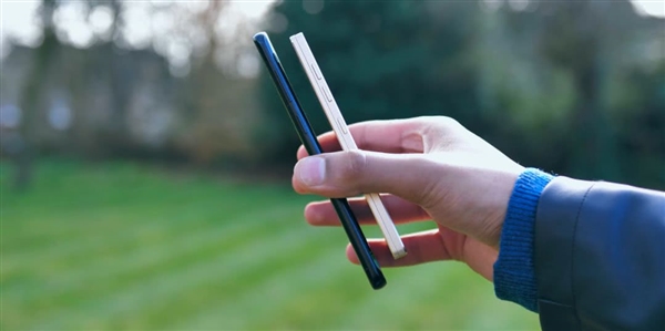 國產(chǎn)真全面屏手機MIX4亮相：設計真討巧！