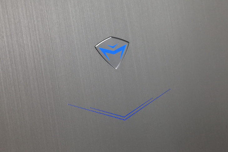 炫酷外觀兼備性能 機械師F117-B游戲本圖賞