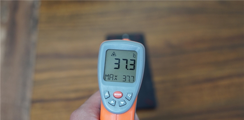 紅魔游戲手機(jī)值得買(mǎi)嗎 努比亞紅魔游戲手機(jī)評(píng)測(cè)