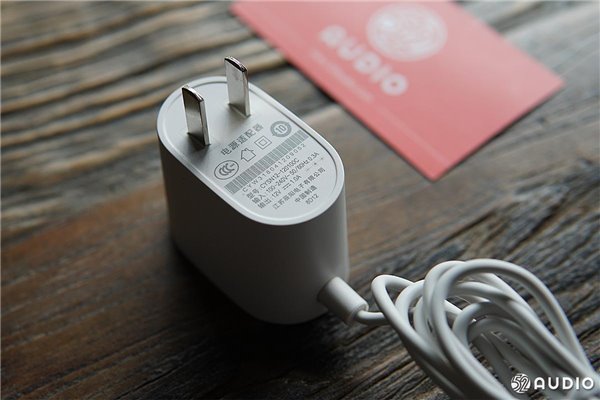 天貓精靈方糖智能音箱評測：麻雀雖小，五臟俱全