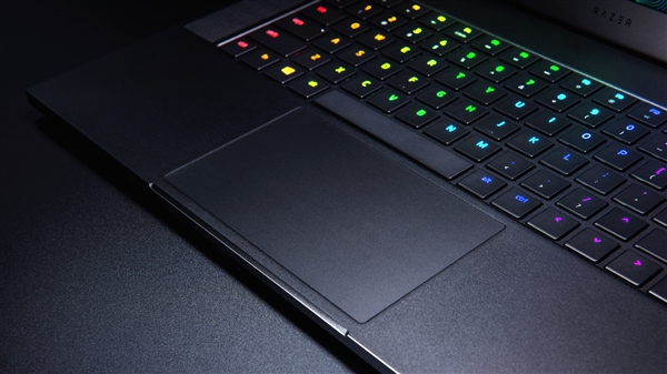 16999元起!雷蛇2018款靈刃游戲本發(fā)布:最小巧15寸