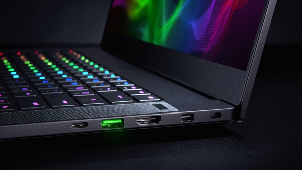 16999元起!雷蛇2018款靈刃游戲本發(fā)布:最小巧15寸