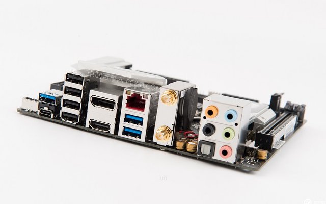 主板怎么選？小白裝機電腦主板選購技巧 通俗易懂！