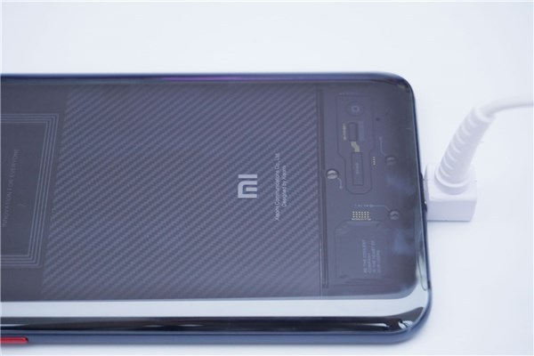 小米8透明探索版配置怎么樣 小米8透明探索版參數(shù)與圖賞