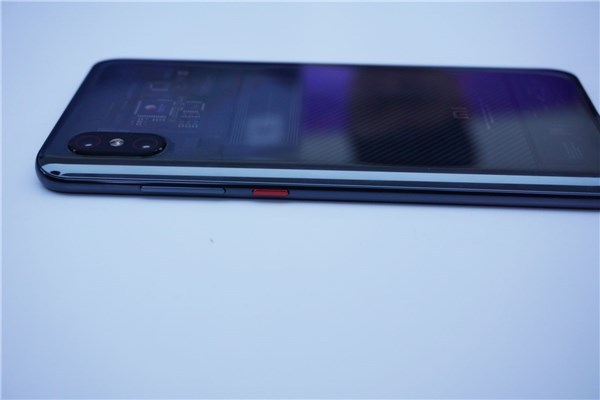 小米8透明探索版配置怎么樣 小米8透明探索版參數(shù)與圖賞